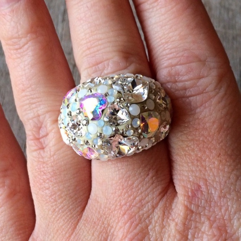 Swarovski Crystal Dome Ring - Picture 1 of 3